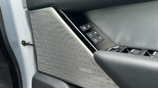 Land Rover Range Rover Velar 2.0 D200 R-Dynamic HSE 5dr Auto Diesel Estate